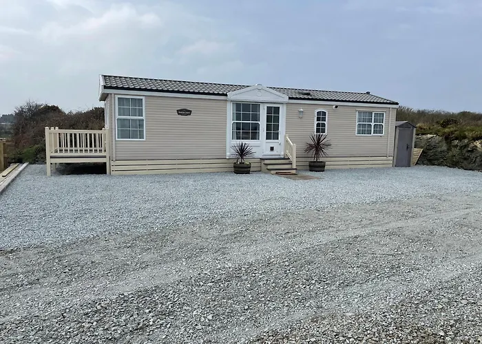 Captivating 2-Bed Static Caravan On Private Land